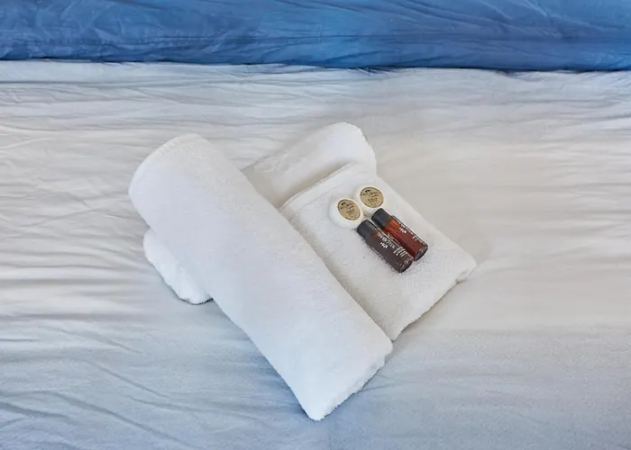 Stylish And Comfortable In Perreire Párizs