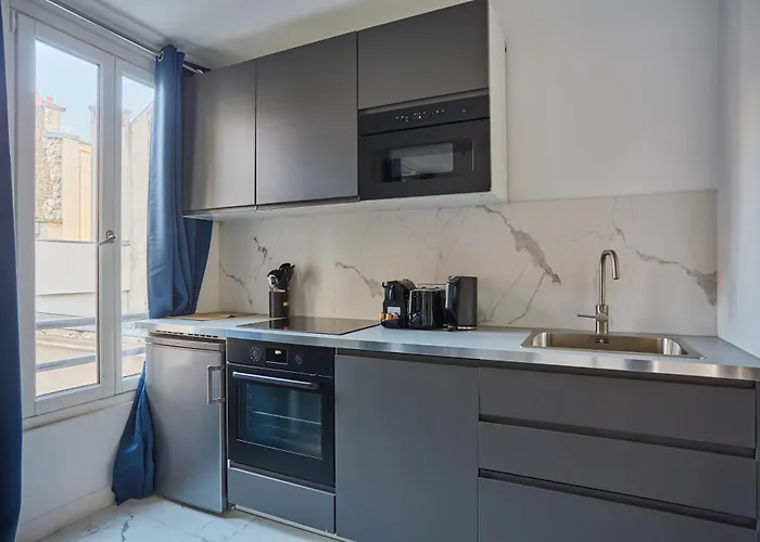 Stylish And Comfortable In Perreire *